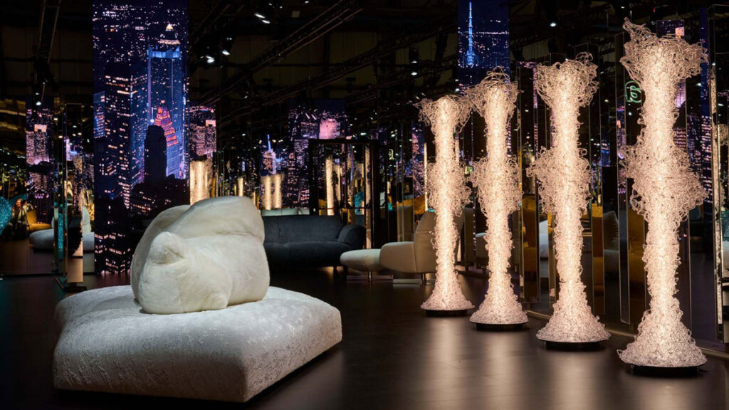 Edra stand salone
